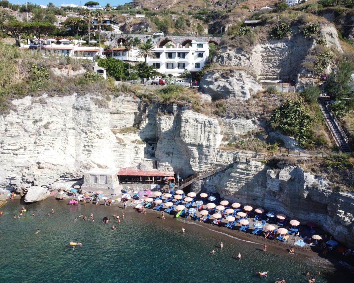 Villa Bina Sea Hotel Sant'Angelo  المظهر الخارجي الصورة