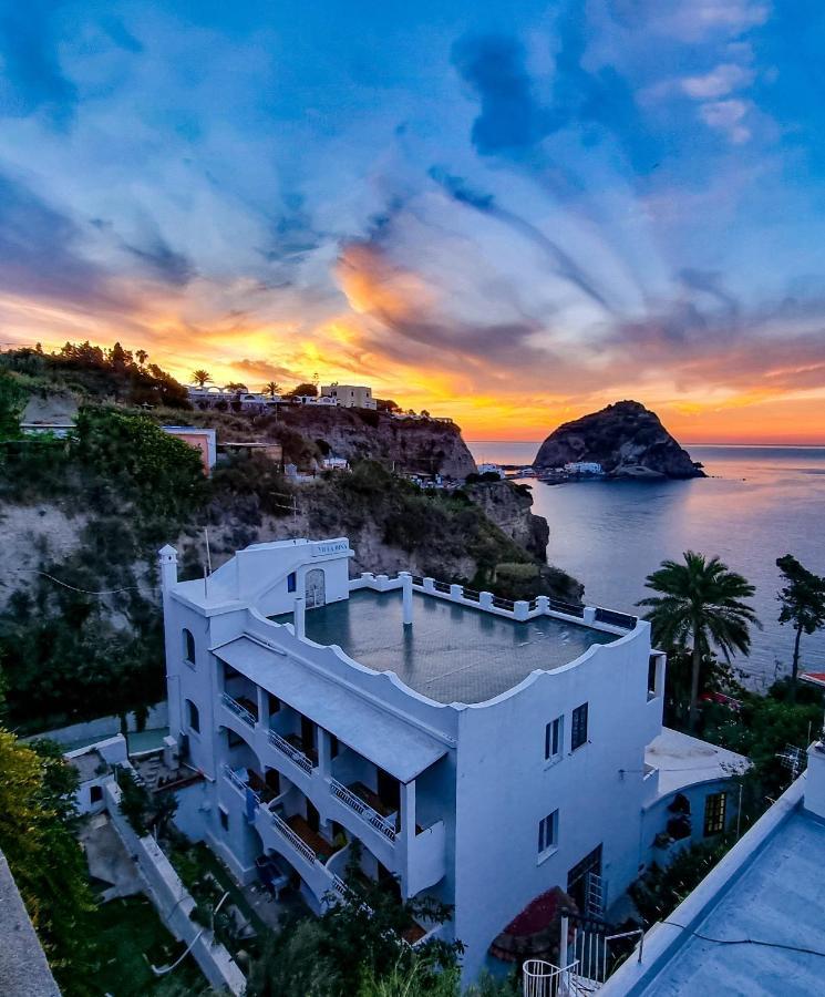 Villa Bina Sea Hotel Sant'Angelo  المظهر الخارجي الصورة