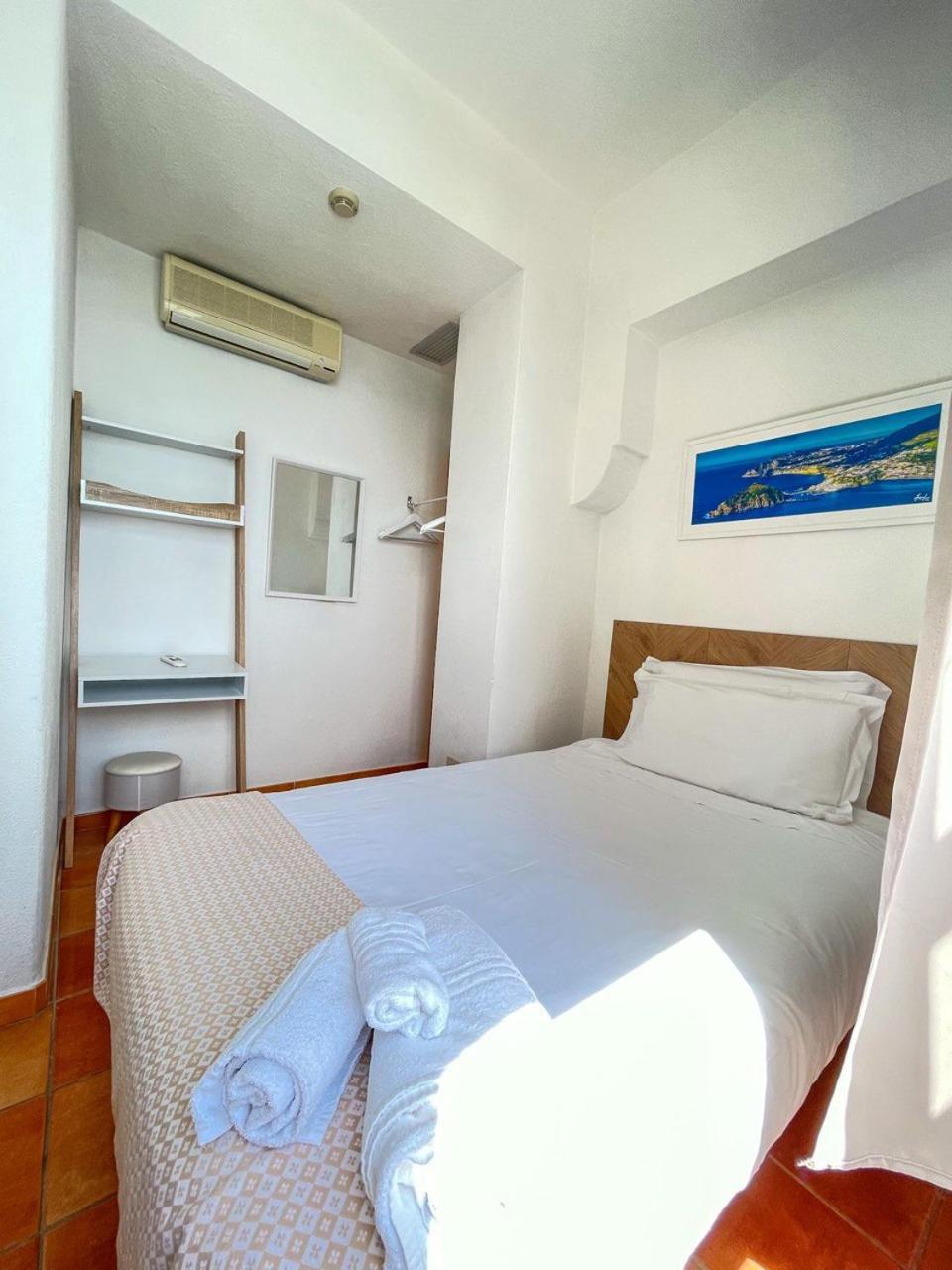 Villa Bina Sea Hotel Sant'Angelo  المظهر الخارجي الصورة